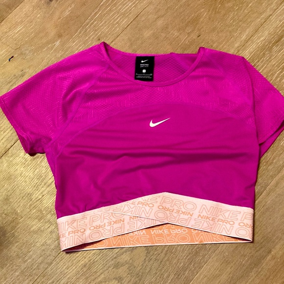 Women's Nike crop top - Picture 1 of 1